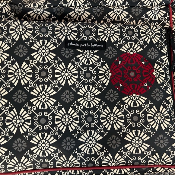 Petunia Pickle Bottom Patterned Diaper Bag w/ Strap in Black & White & Red - Picture 2 of 12